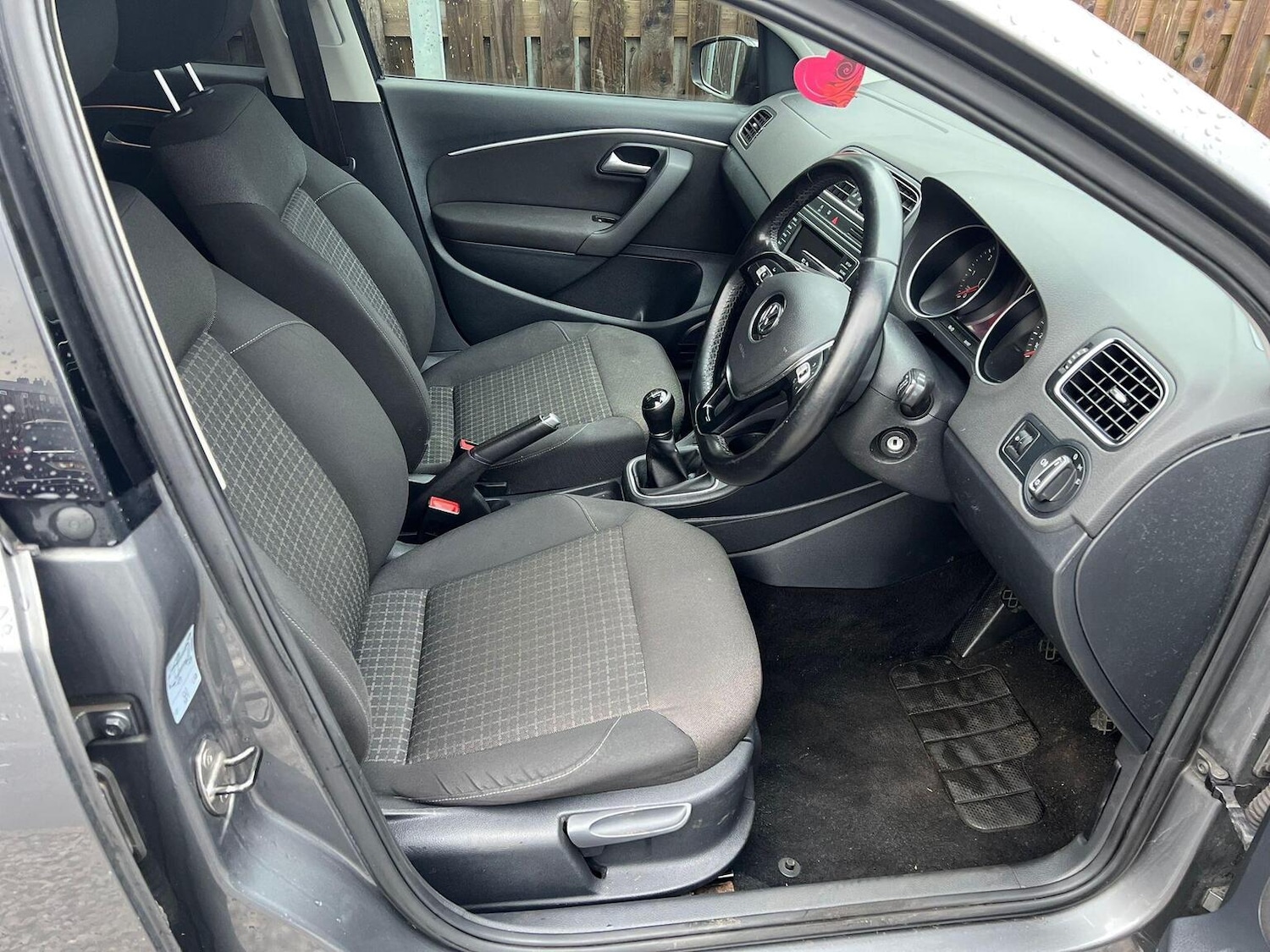 Used Volkswagen Polo 2014 for sale - 77303802: Photo 9