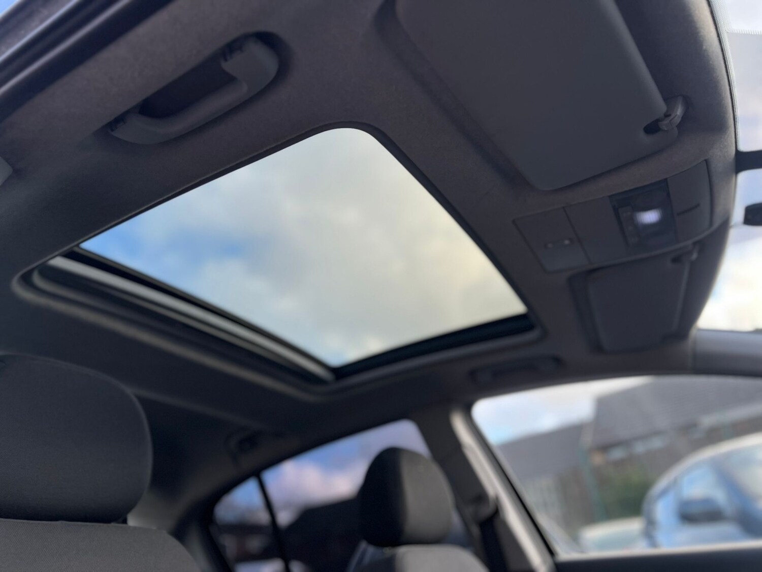 Used Vauxhall Corsa 2008 for sale - 78149677: Photo 25