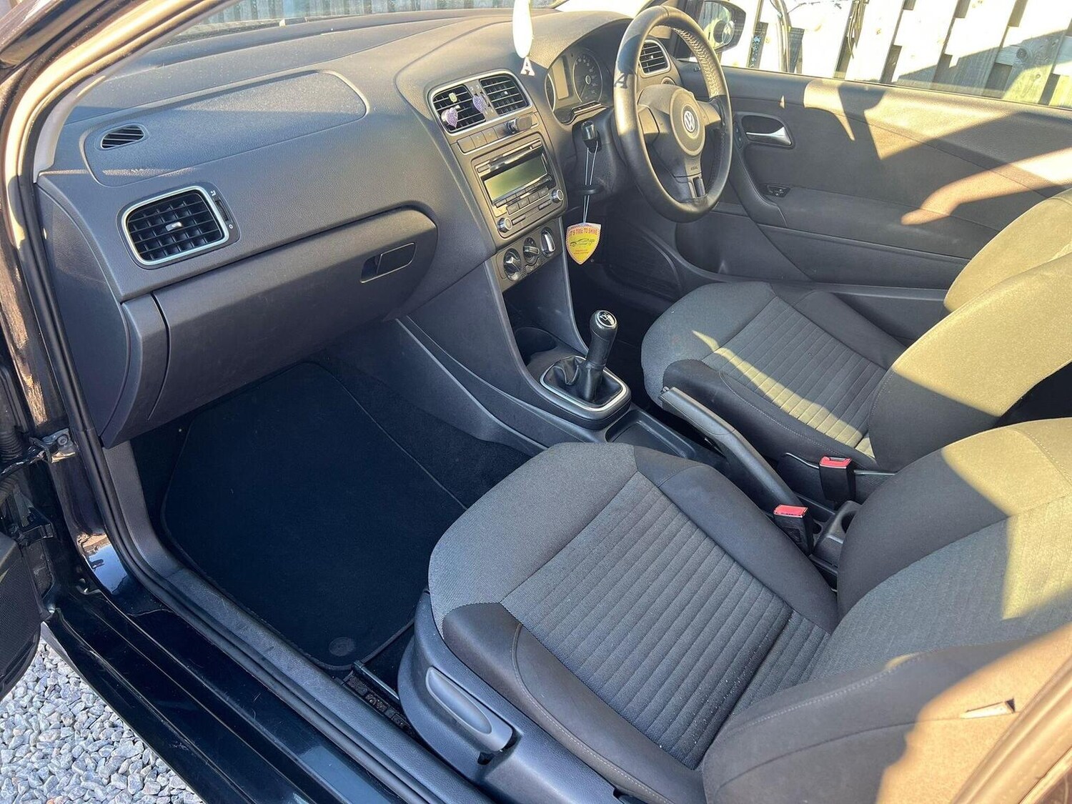 Used Volkswagen Polo 2010 for sale - 77303803: Photo 24