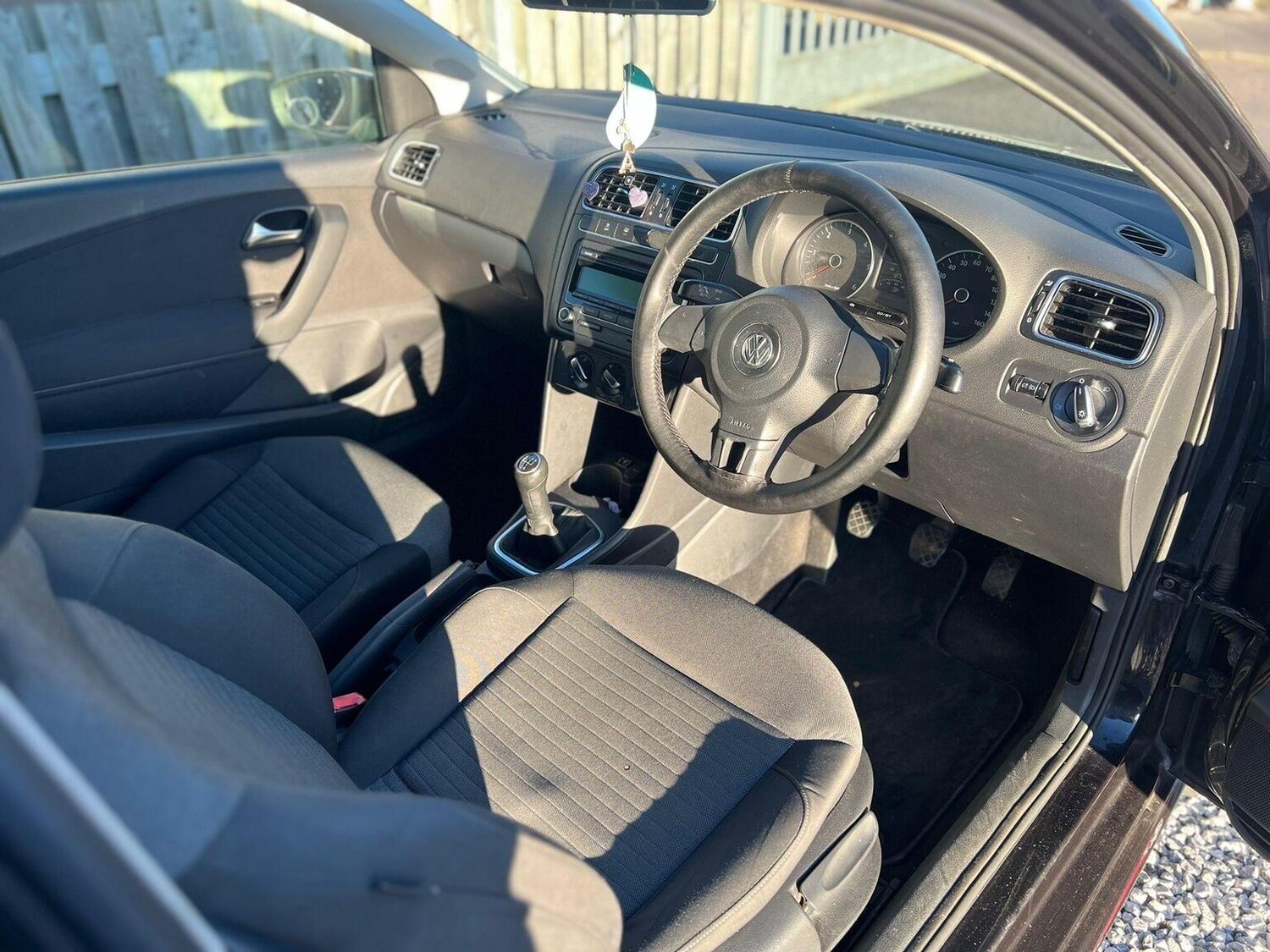 Used Volkswagen Polo 2010 for sale - 77303803: Photo 9