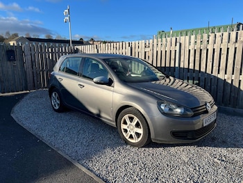Used Volkswagen Golf 2009 for sale - 77303811: Photo
