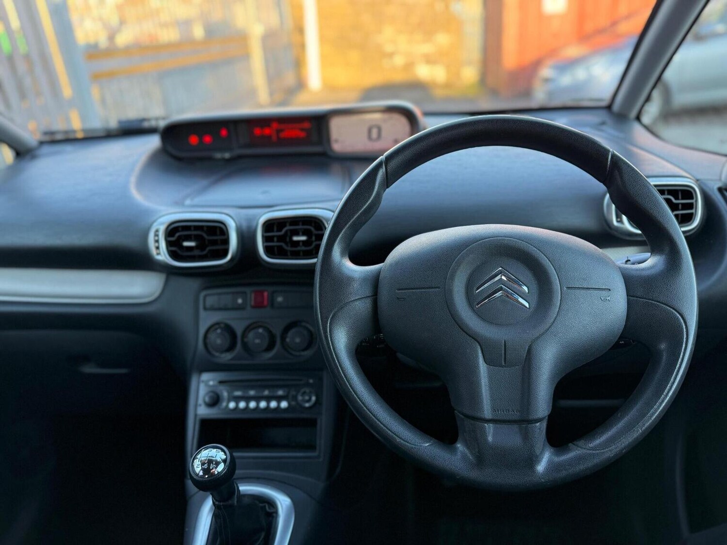 Used Citroen C3 Picasso 2012 for sale - 77303716: Photo 24