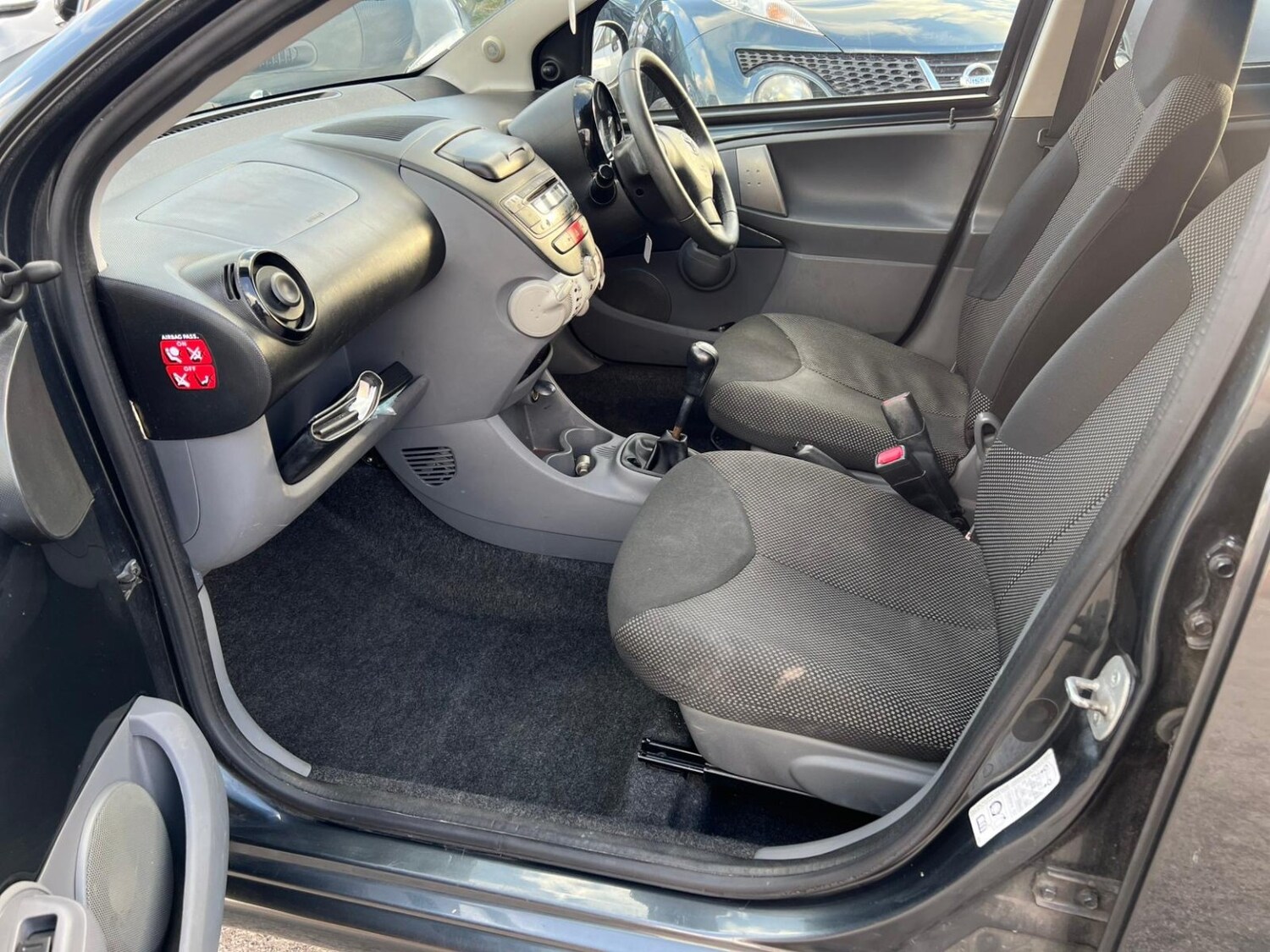 Used Toyota AYGO 2011 for sale - 78149694: Photo 19