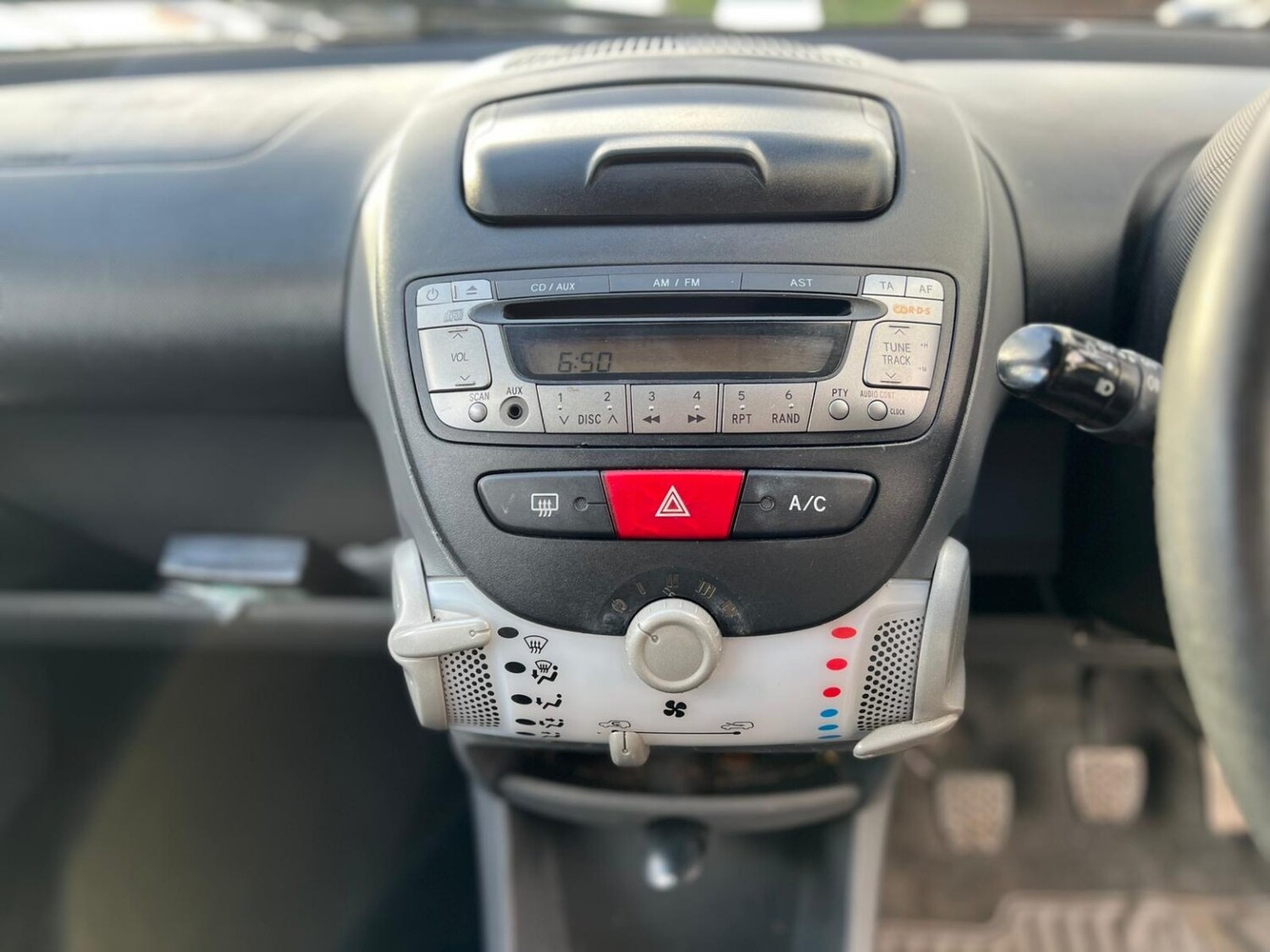 Used Toyota AYGO 2011 for sale - 78149694: Photo 20