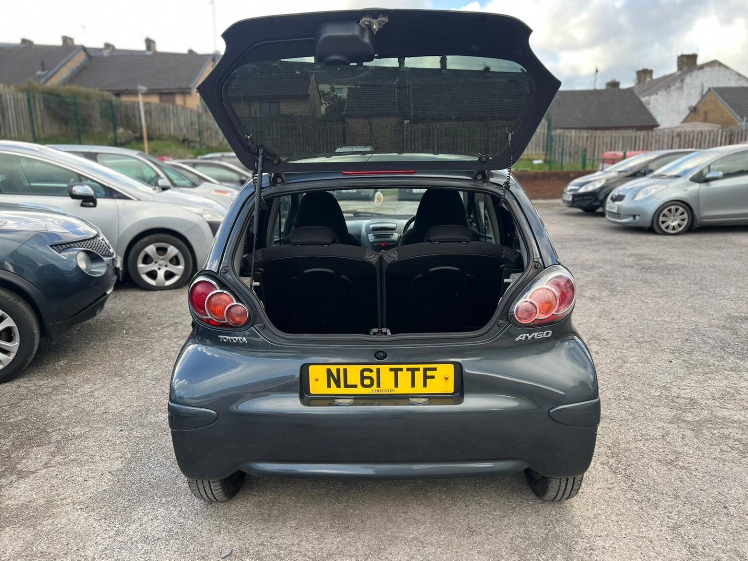 Used Toyota AYGO 2011 for sale - 78149694: Photo 25