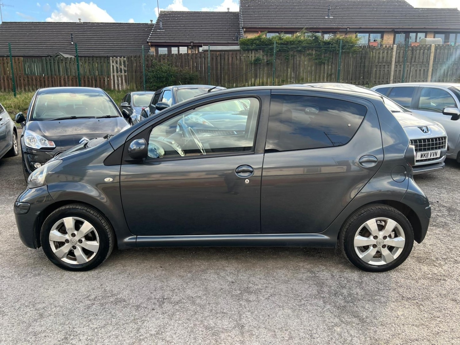 Used Toyota AYGO 2011 for sale - 78149694: Photo 5