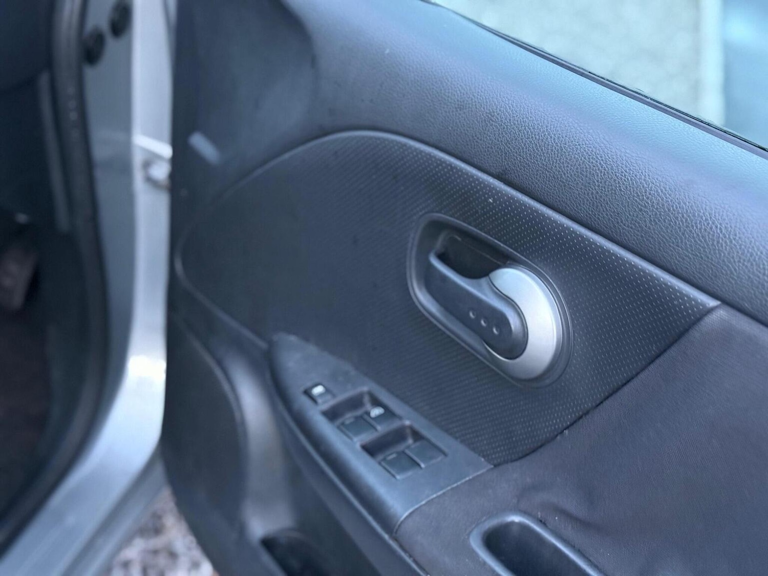 Used Nissan Note 2009 for sale - 77303808: Photo 15