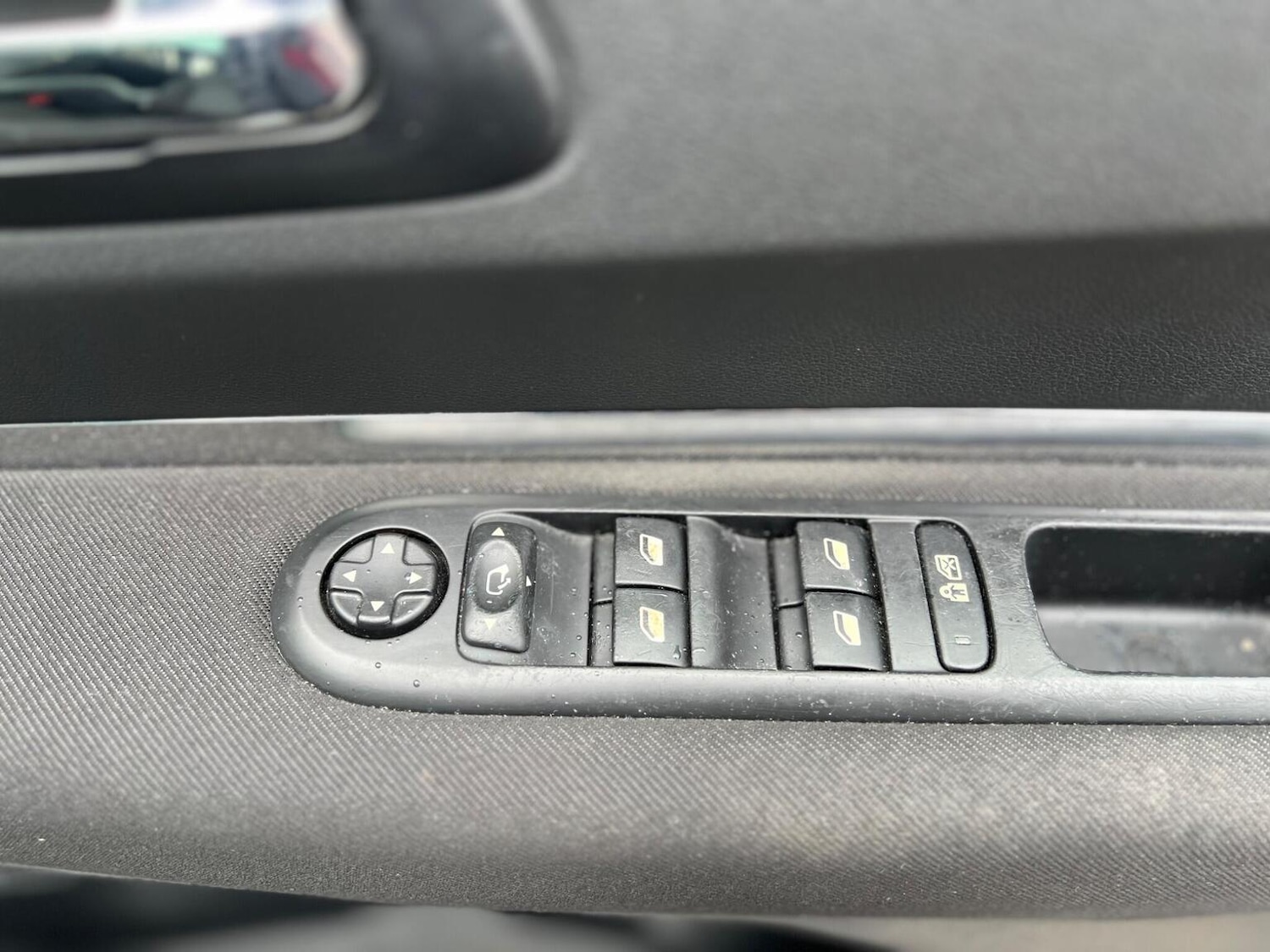 Used Peugeot 3008 2011 for sale - 77303690: Photo 15