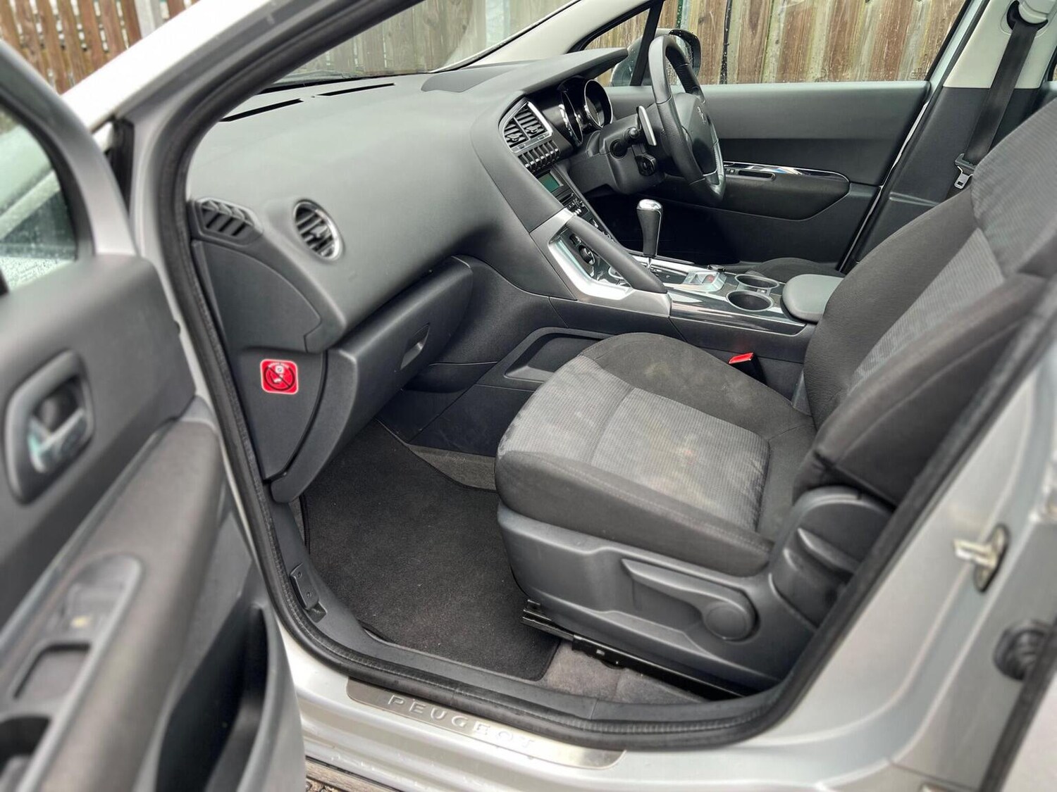 Used Peugeot 3008 2011 for sale - 77303690: Photo 35