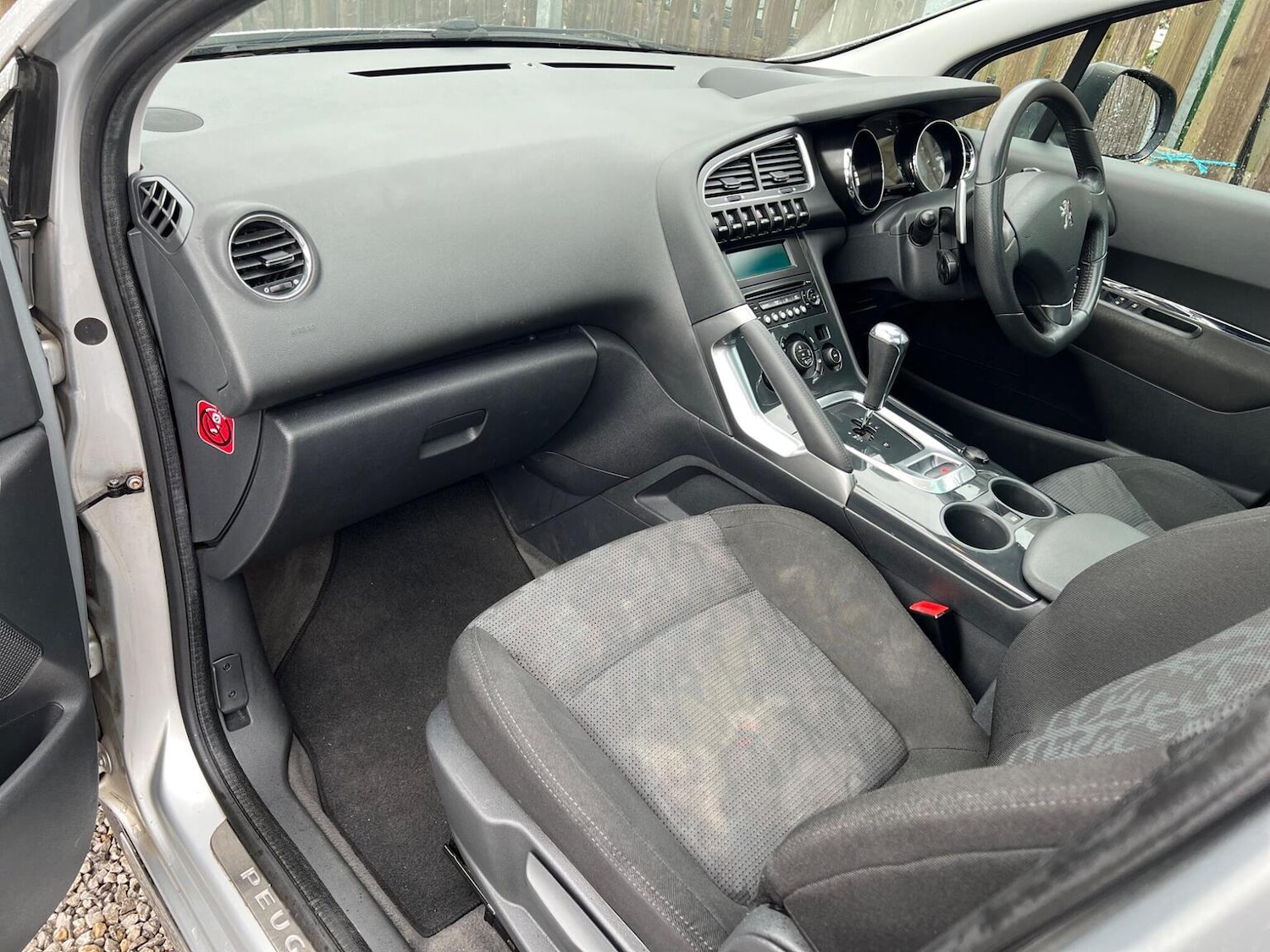 Used Peugeot 3008 2011 for sale - 77303690: Photo 39