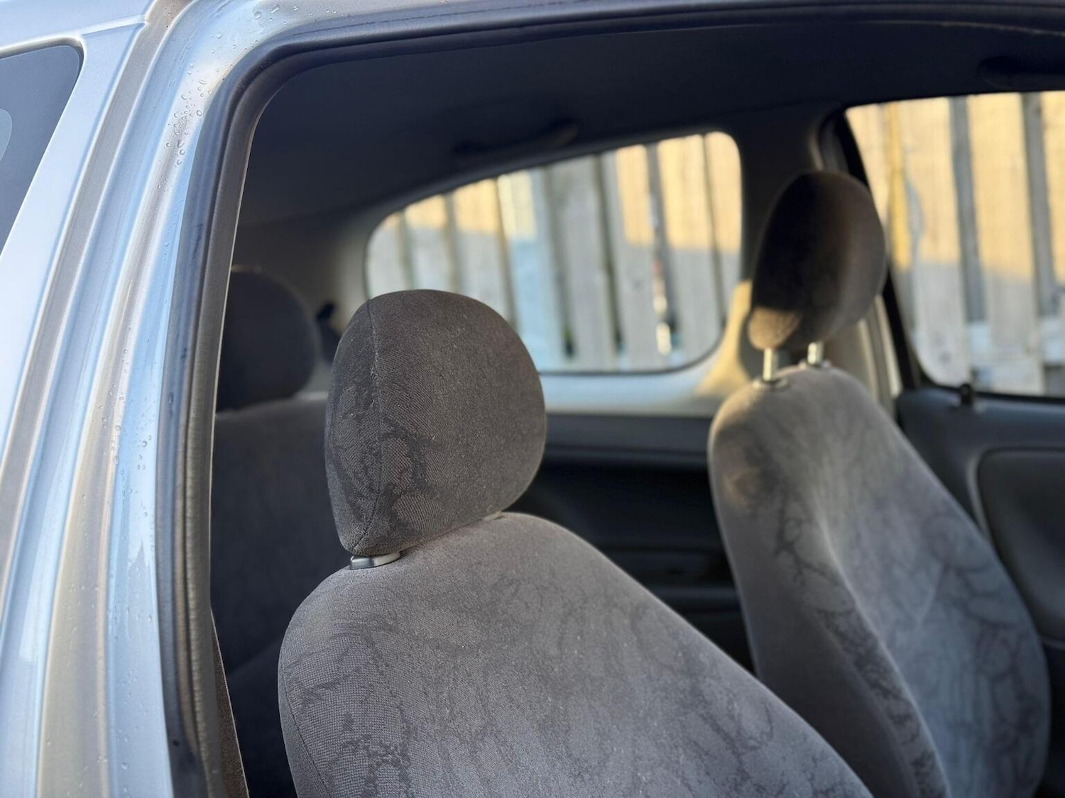 Used Toyota Yaris 2002 for sale - 77303622: Photo 13