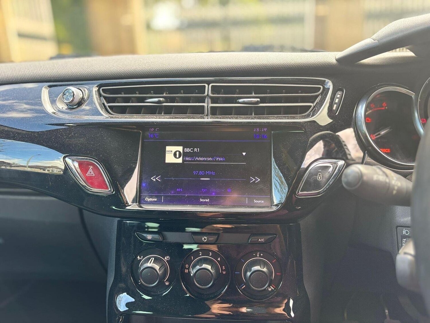 Used DS Automobiles DS 3 2015 for sale - 77303795: Photo 15