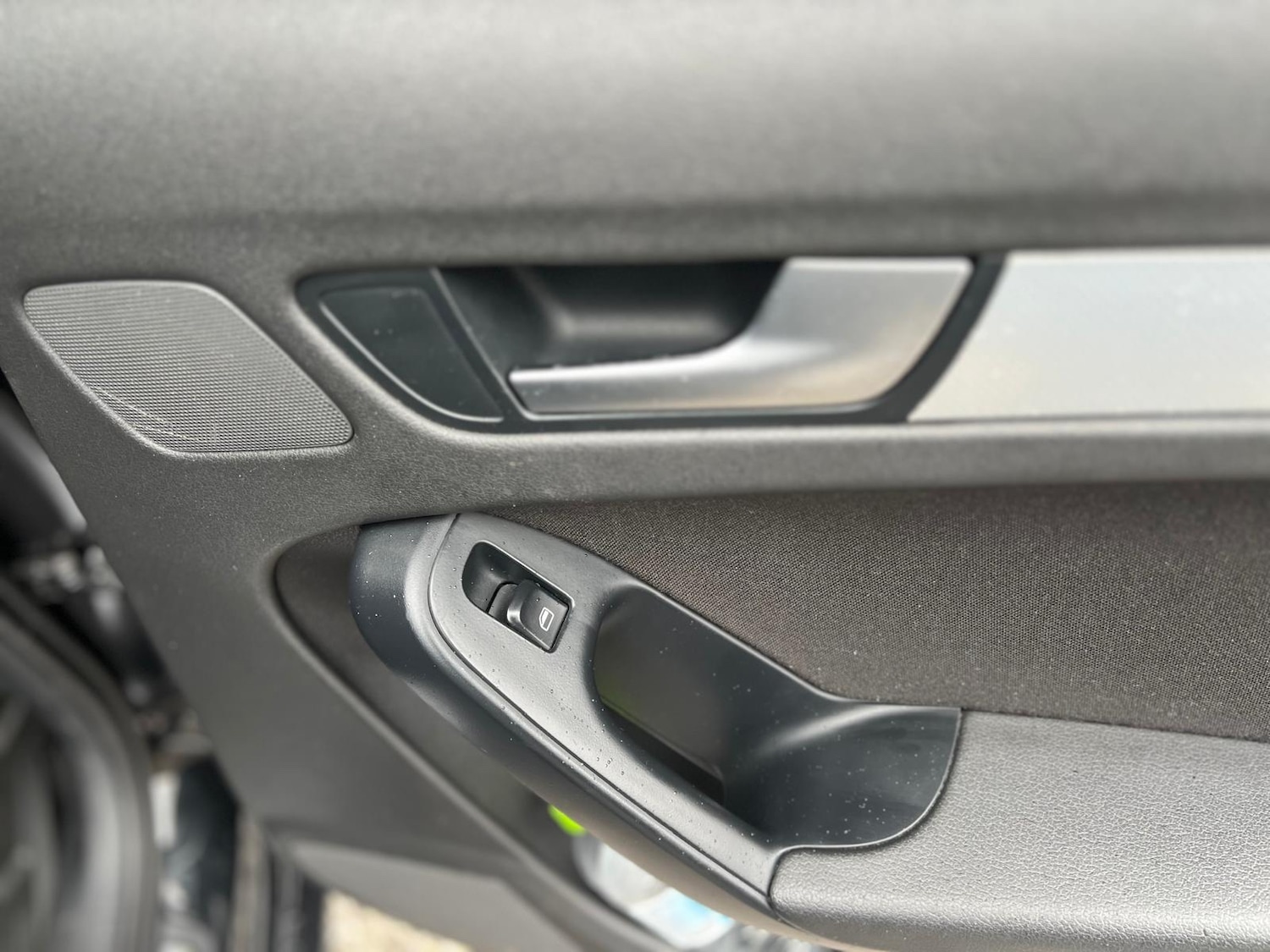 Used Audi A4 2010 for sale - 77689509: Photo 14