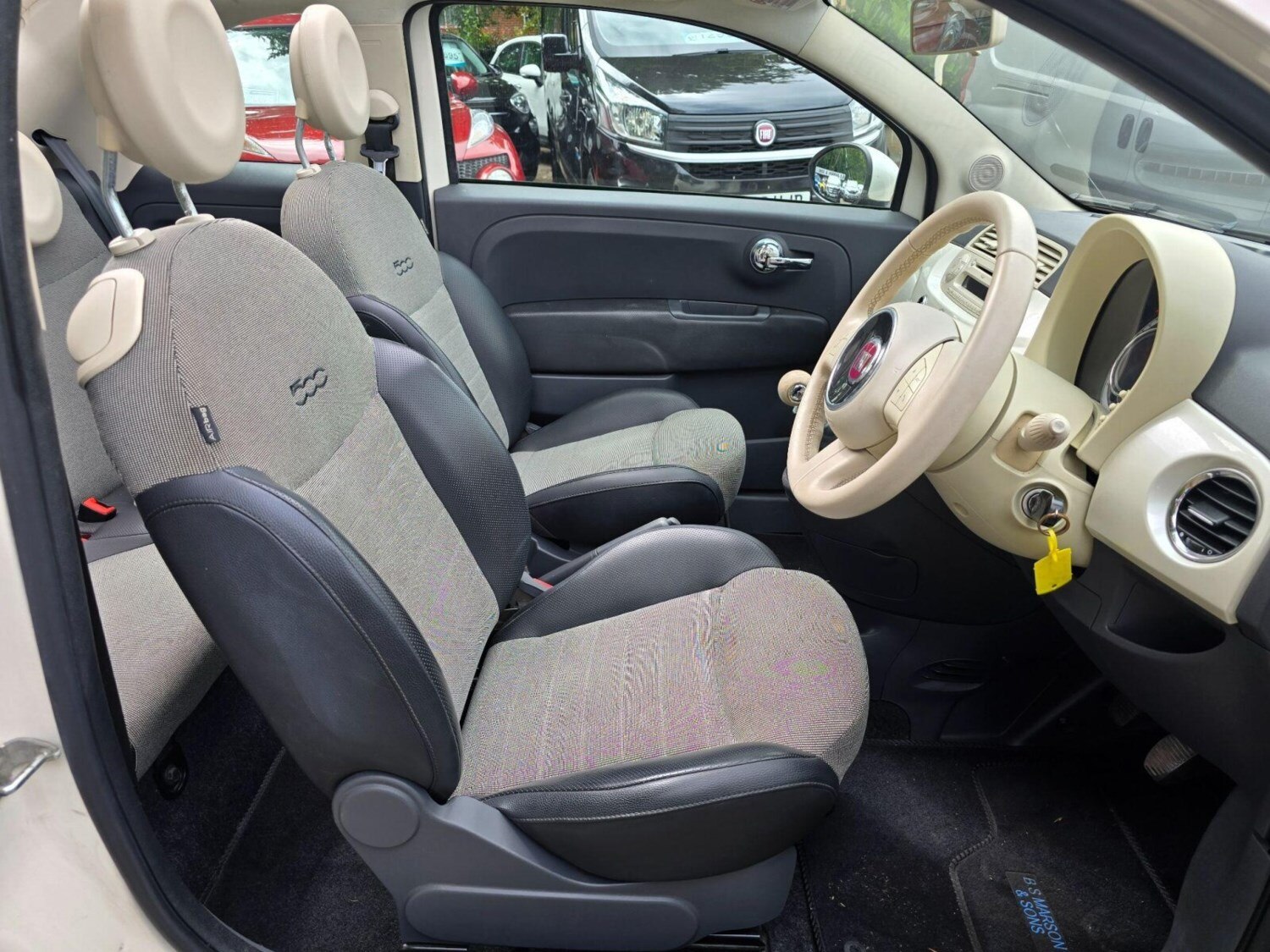 2012 Fiat 500C 1.2 Lounge Euro 5 2dr Convertible Petrol Manual - Picture 19 of 24