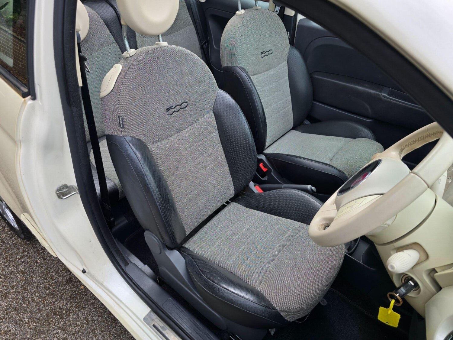 2012 Fiat 500C 1.2 Lounge Euro 5 2dr Convertible Petrol Manual - Picture 21 of 24