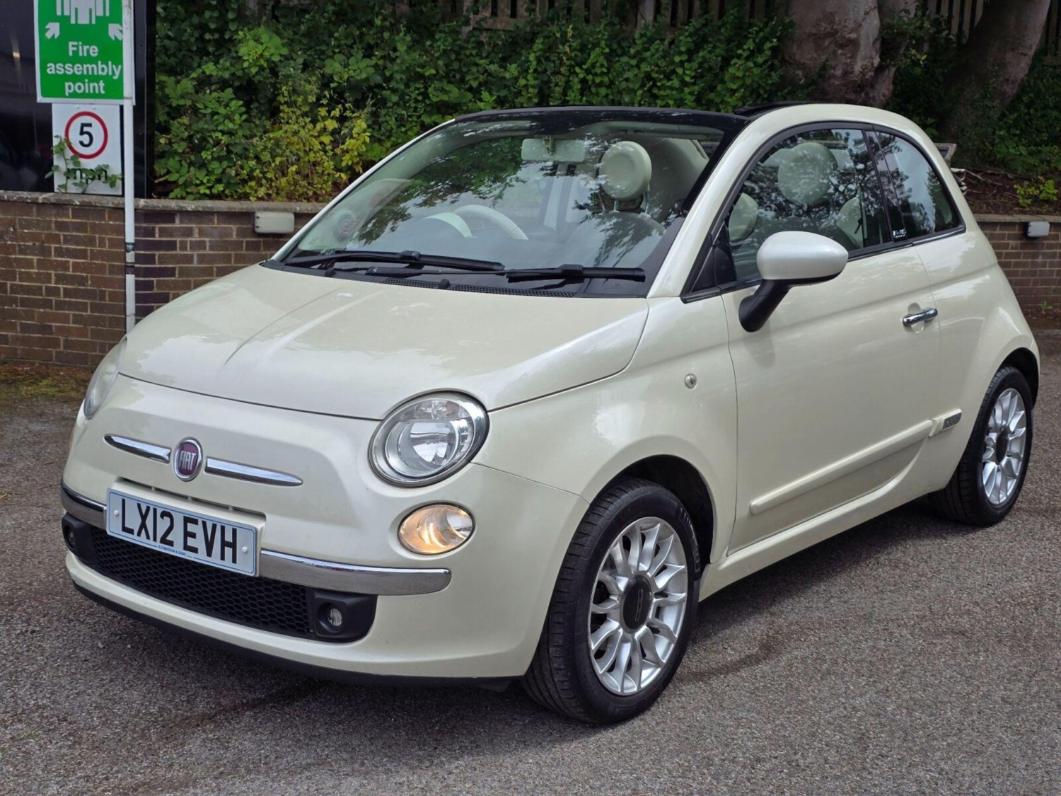 2012 Fiat 500C 1.2 Lounge Euro 5 2dr Convertible Petrol Manual - Picture 4 of 24
