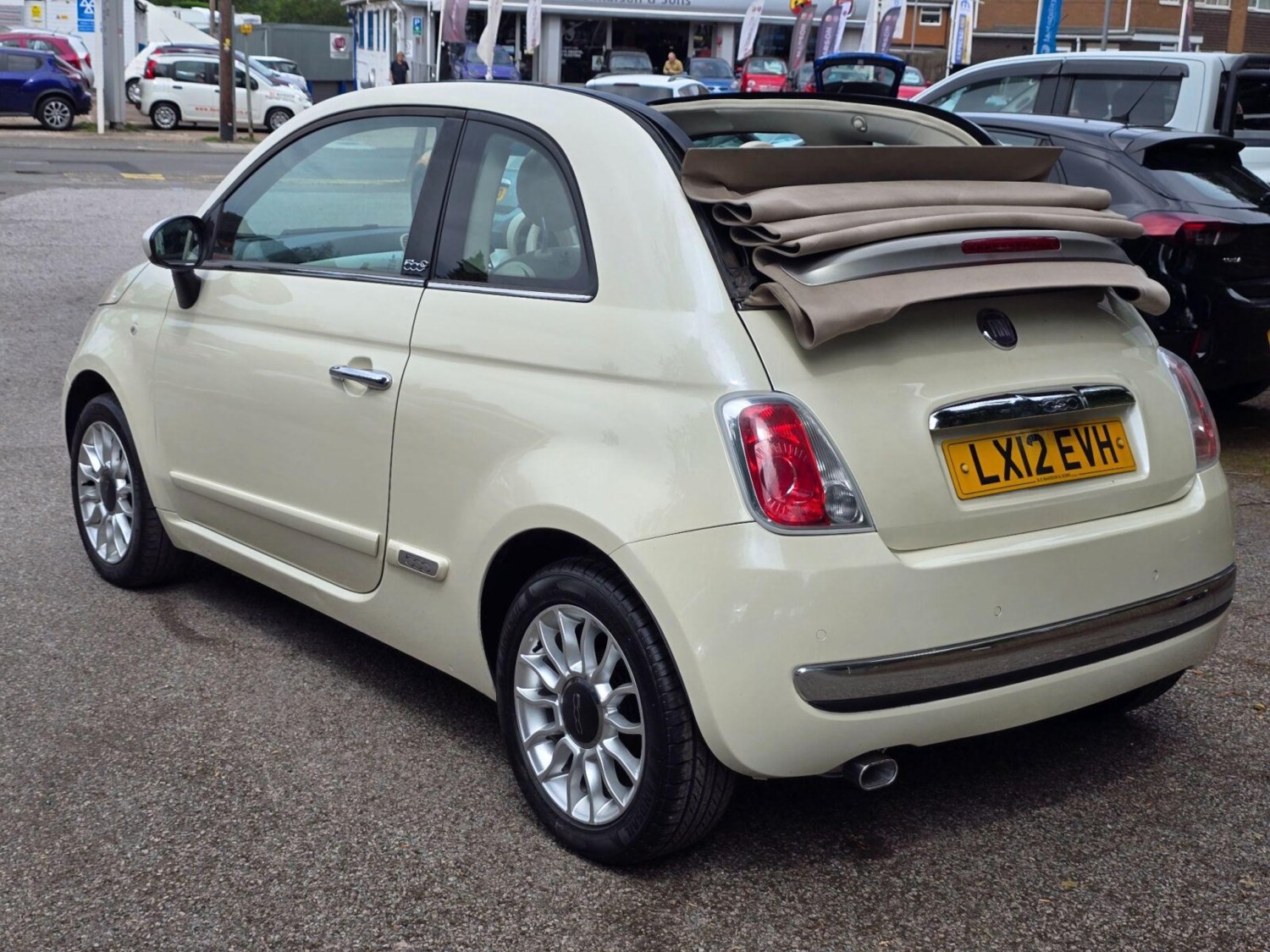 2012 Fiat 500C 1.2 Lounge Euro 5 2dr Convertible Petrol Manual - Picture 5 of 24