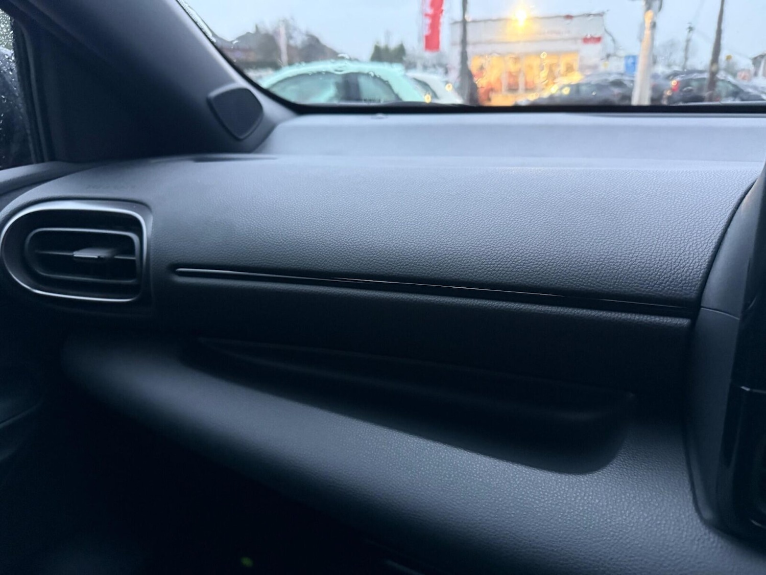 Used Toyota Yaris 2024 for sale - 76847081: Photo 30