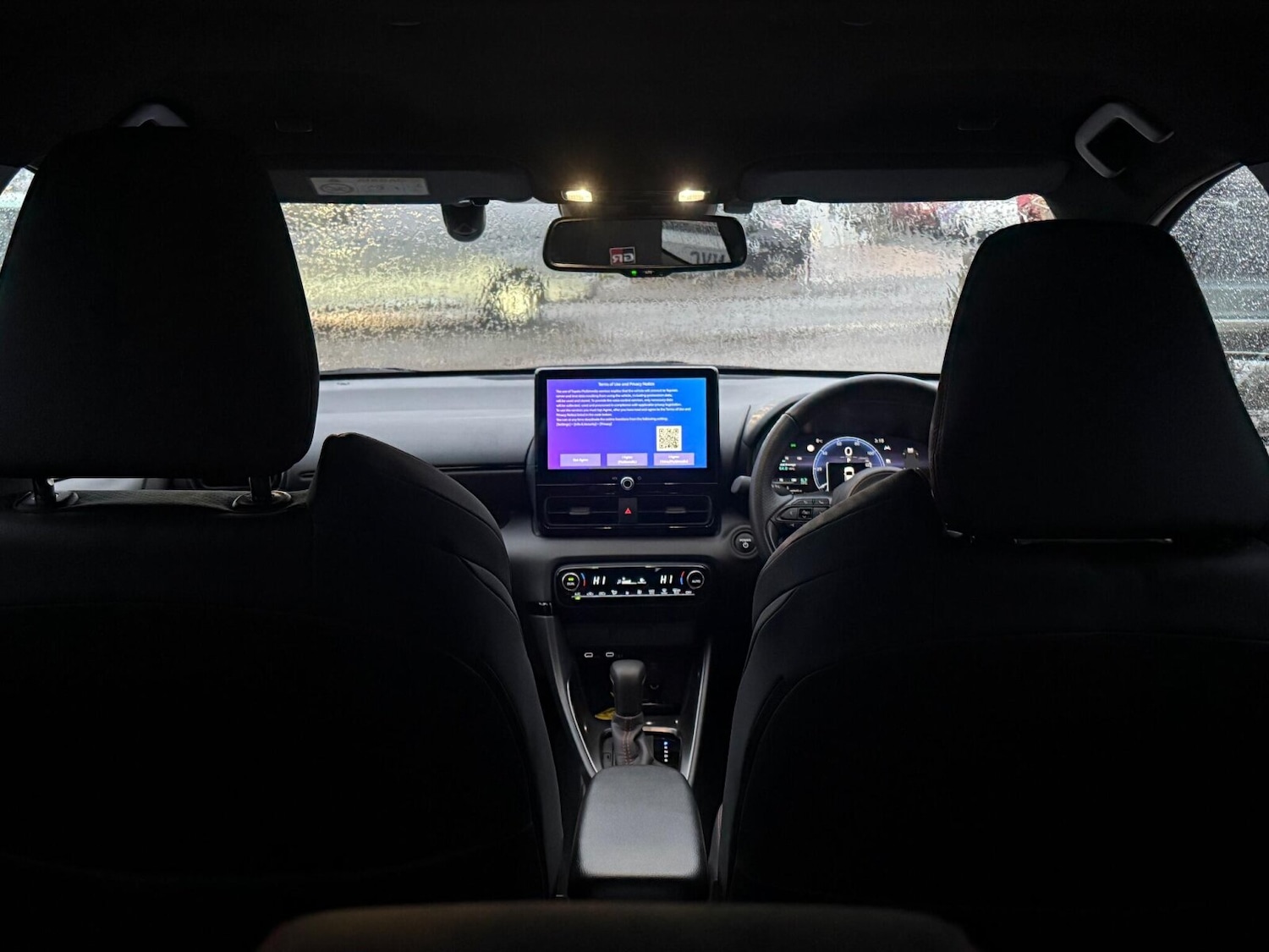 Used Toyota Yaris 2024 for sale - 76847081: Photo 8