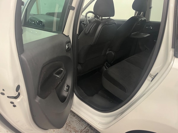 Used Citroen C3 Picasso 2013 for sale - 76255072: Photo 38