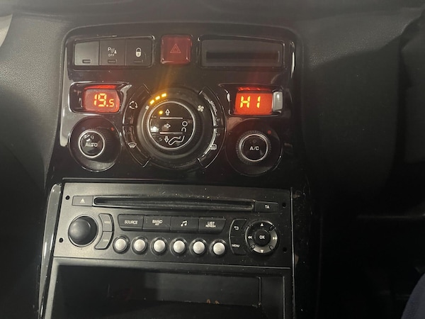 Used Citroen C3 Picasso 2013 for sale - 76255072: Photo 40