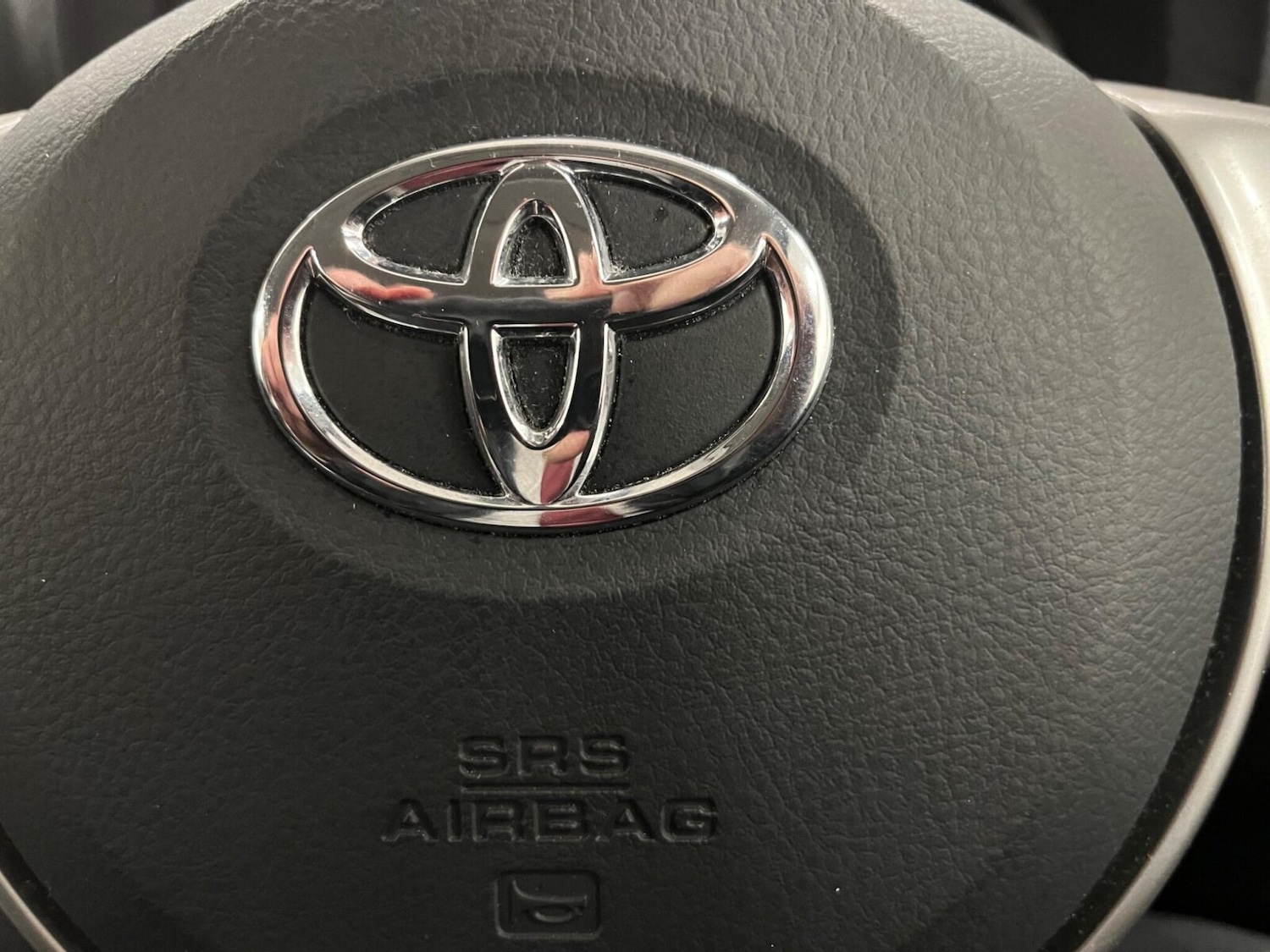 Used Toyota Yaris 2013 for sale - 77449628: Photo 22