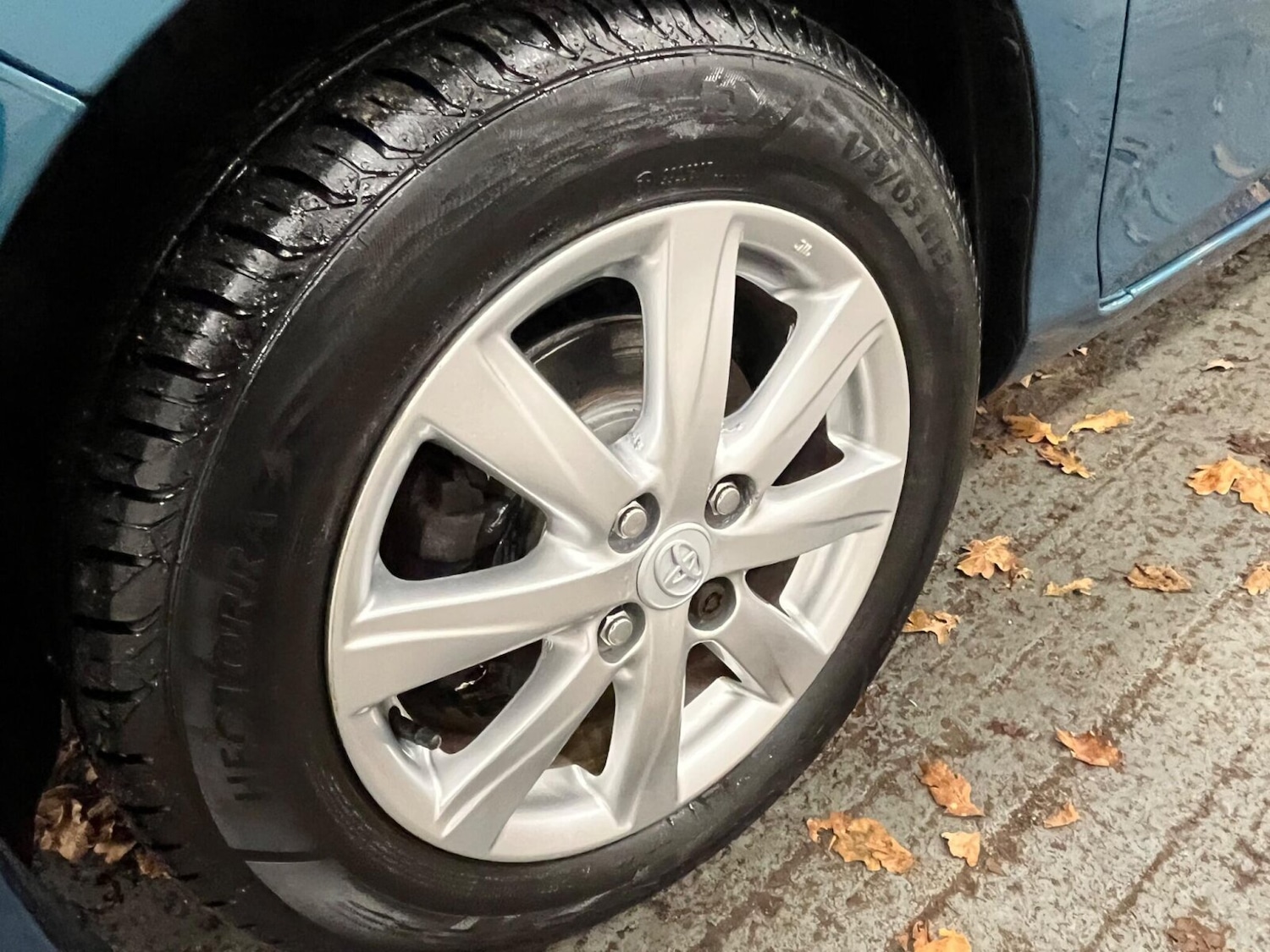 Used Toyota Yaris 2013 for sale - 77449628: Photo 30