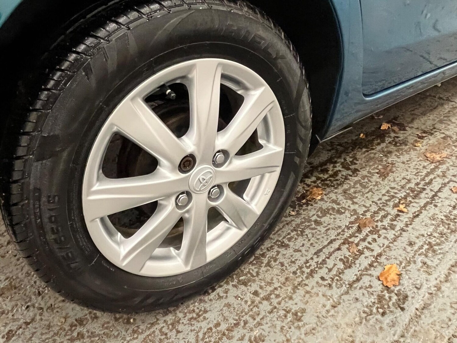 Used Toyota Yaris 2013 for sale - 77449628: Photo 34