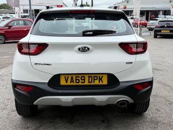 Used Kia Stonic 2020 for sale - 75558840: Photo