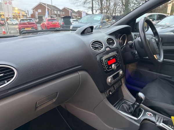 Used Ford Focus 2010 for sale - 75392018: Photo 13