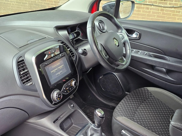 Used Renault Captur 2017 for sale - 75391629: Photo 16