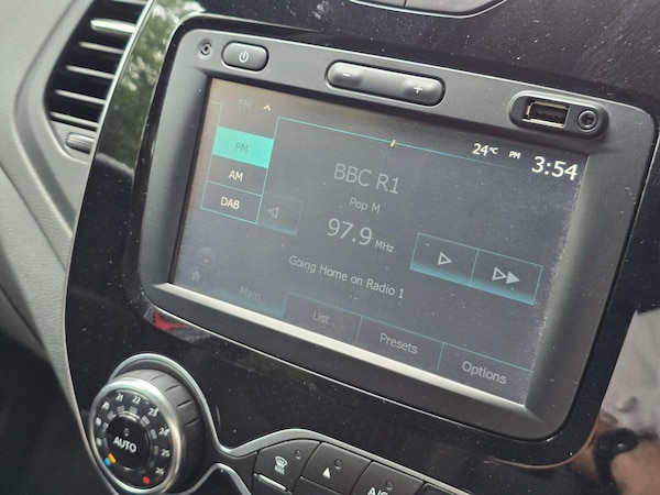 Used Renault Captur 2017 for sale - 75391629: Photo 47