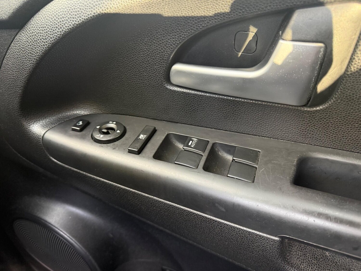 Used Kia Venga 2013 for sale - 76428241: Photo 36