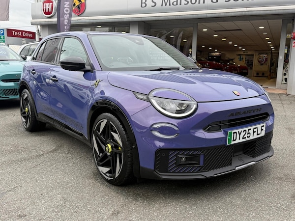 Used Abarth 600e 2025 for sale - 76196110: Photo 1