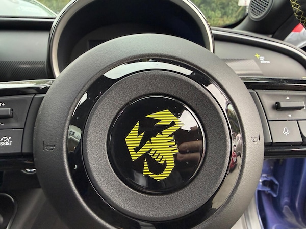 Used Abarth 600e 2025 for sale - 76196110: Photo 33