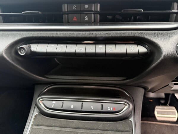 Used Abarth 600e 2025 for sale - 76196110: Photo 37