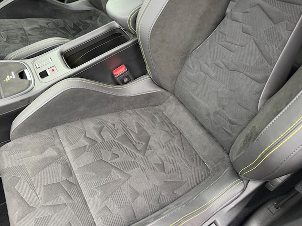 Used Abarth 600e 2025 for sale - 76196110: Photo 44