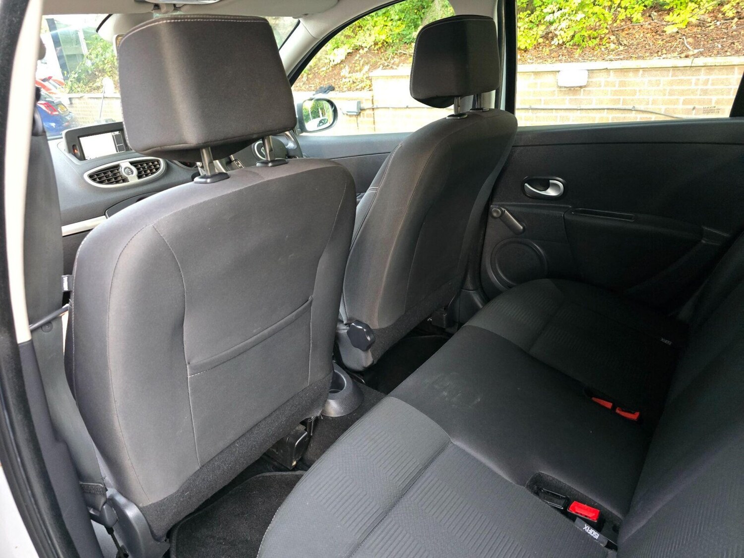 Used Renault Clio 2011 for sale - 75894713: Photo 21