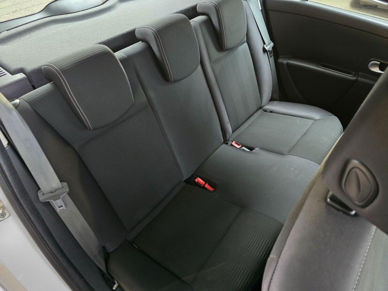 Used Renault Clio 2011 for sale - 75894713: Photo 25