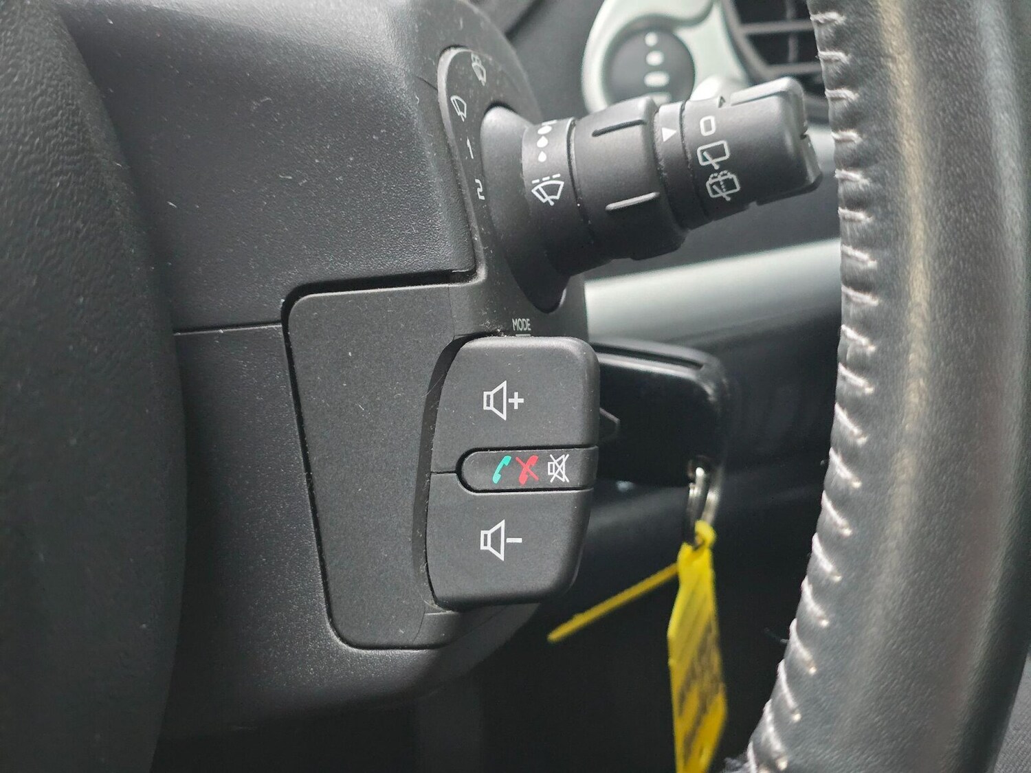 Used Renault Clio 2011 for sale - 75894713: Photo 32