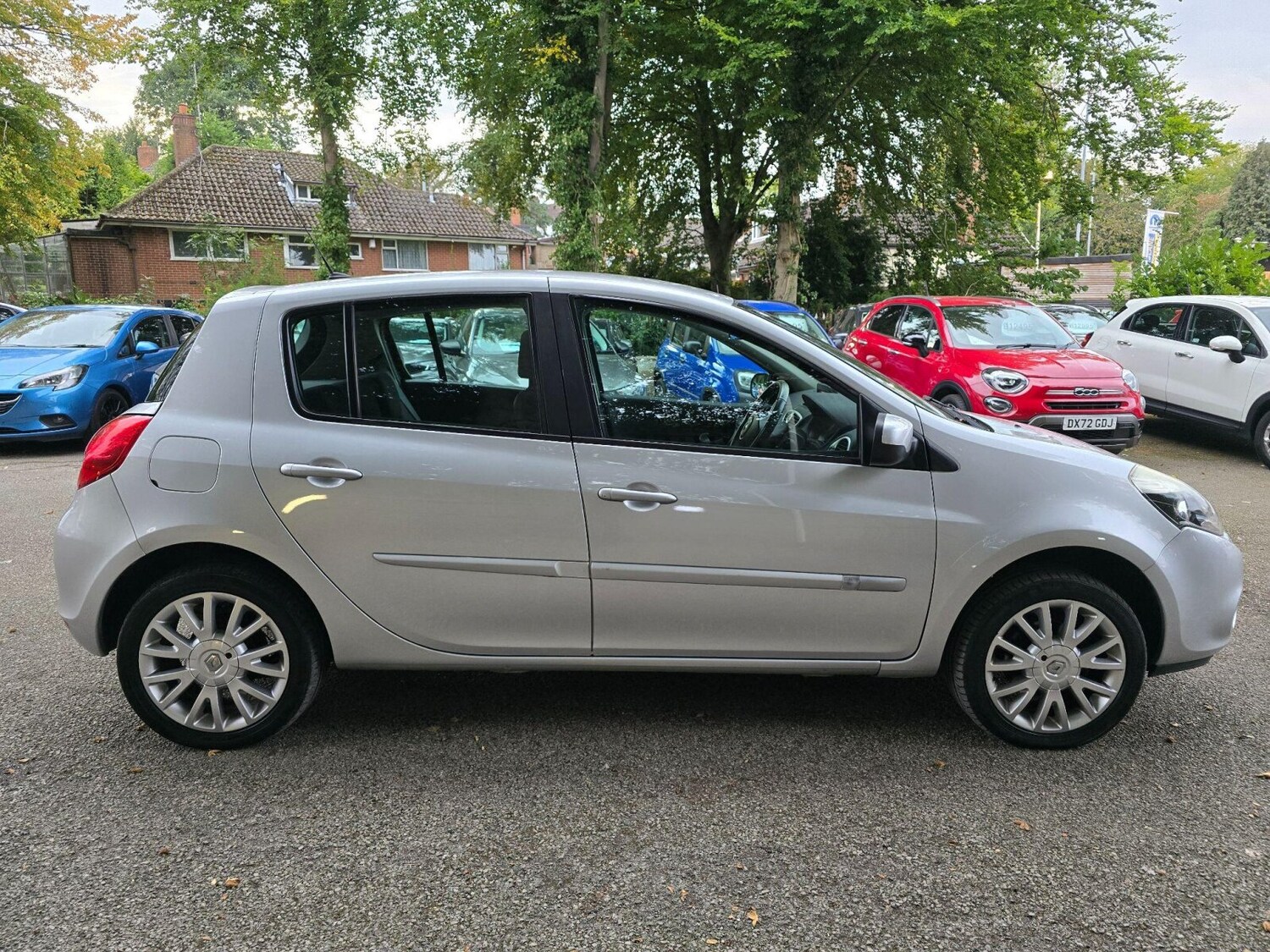 Used Renault Clio 2011 for sale - 75894713: Photo 8