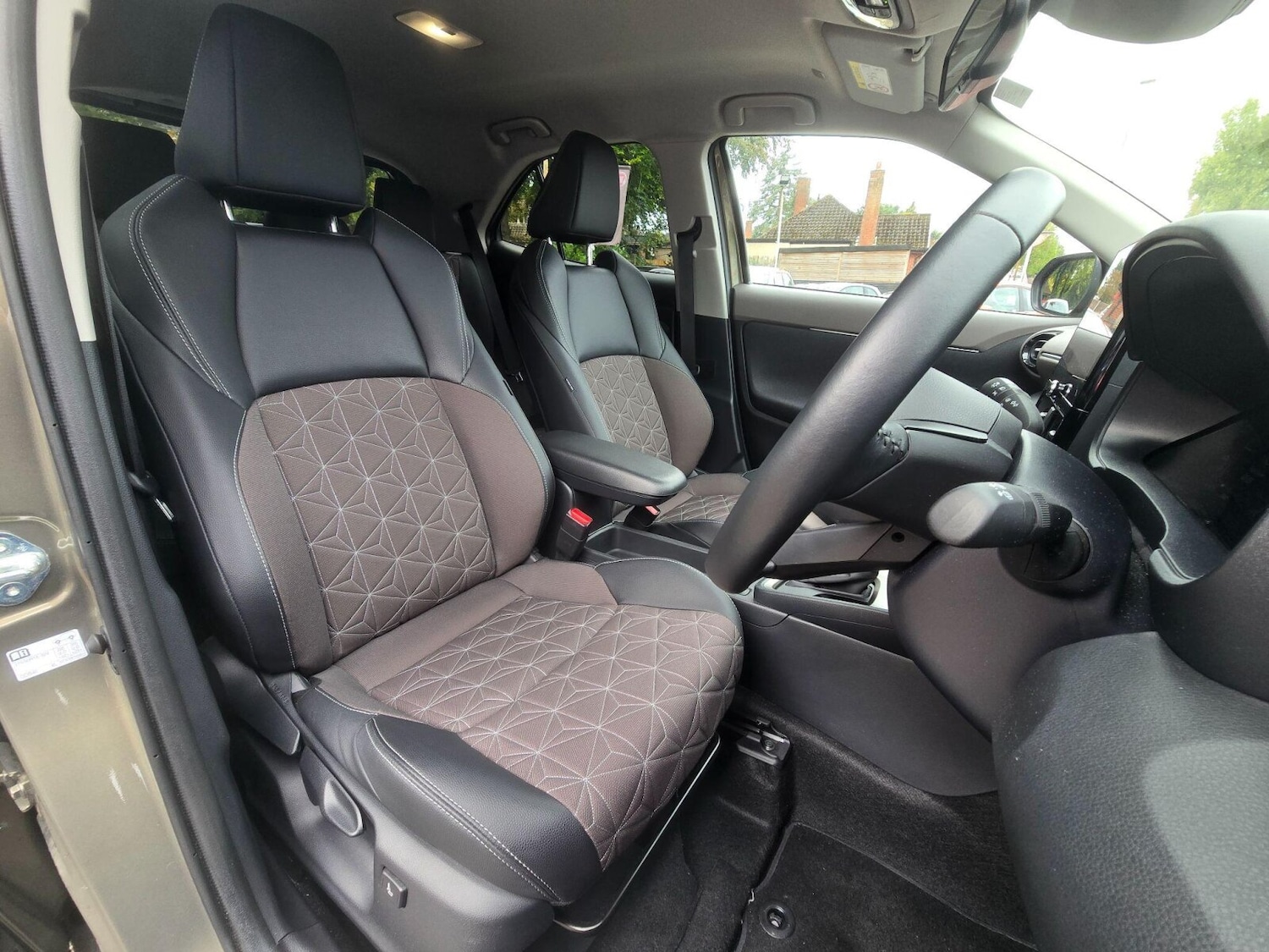 Used Toyota Yaris Cross 2024 for sale - 76130492: Photo 15