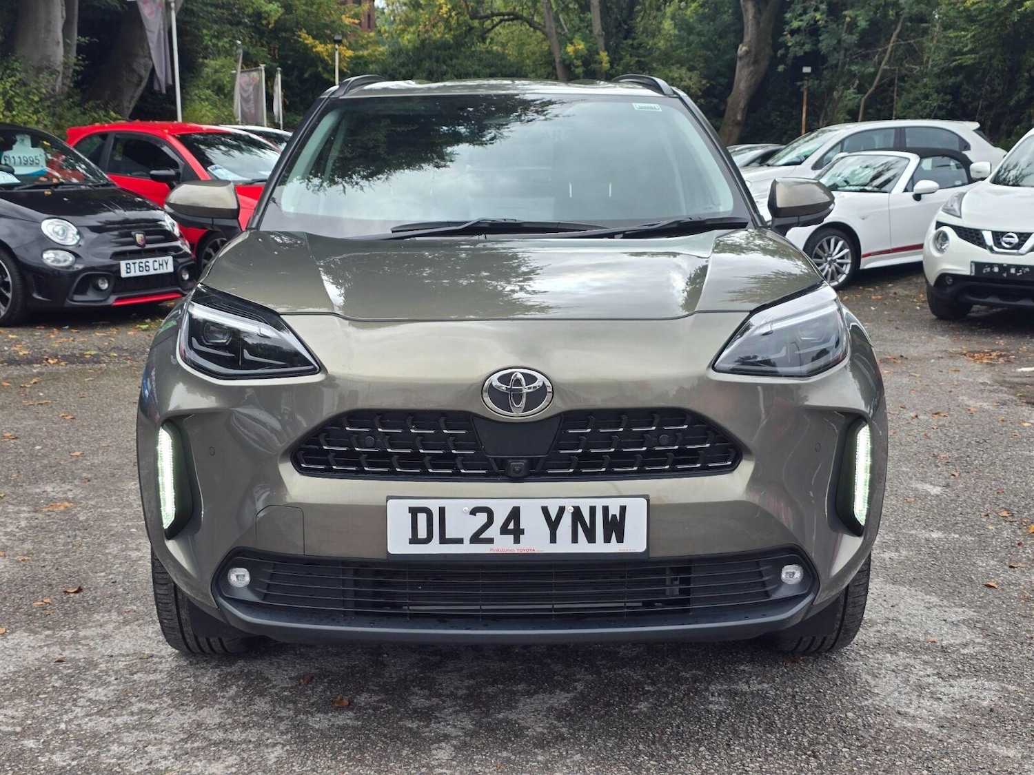 Used Toyota Yaris Cross 2024 for sale - 76130492: Photo 2