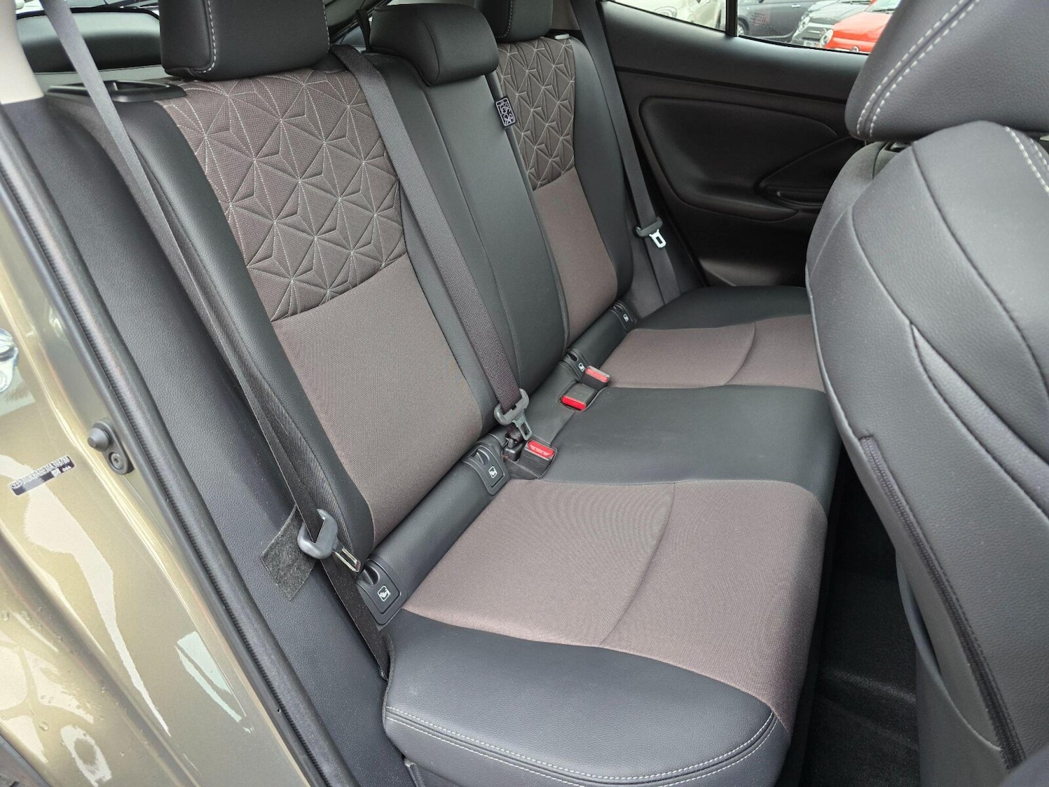 Used Toyota Yaris Cross 2024 for sale - 76130492: Photo 27