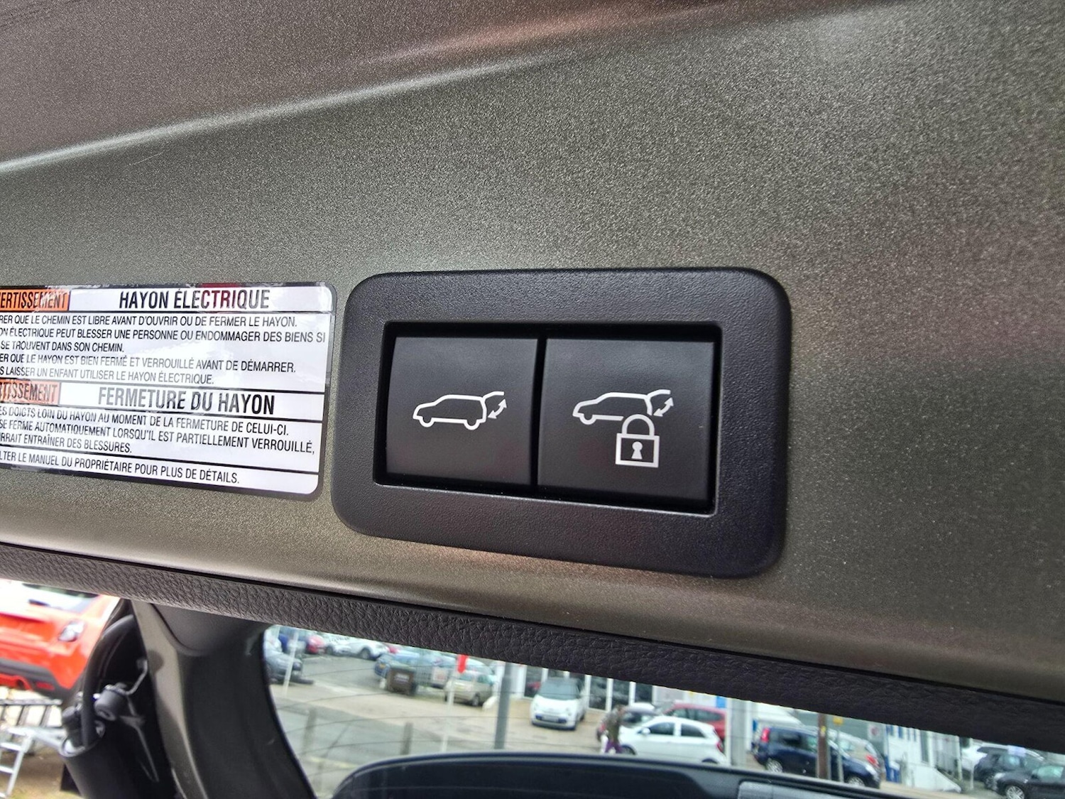 Used Toyota Yaris Cross 2024 for sale - 76130492: Photo 28