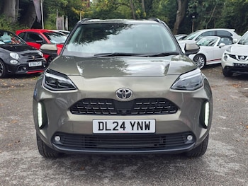 Used Toyota Yaris Cross 2024 for sale - 76130492: Photo 2