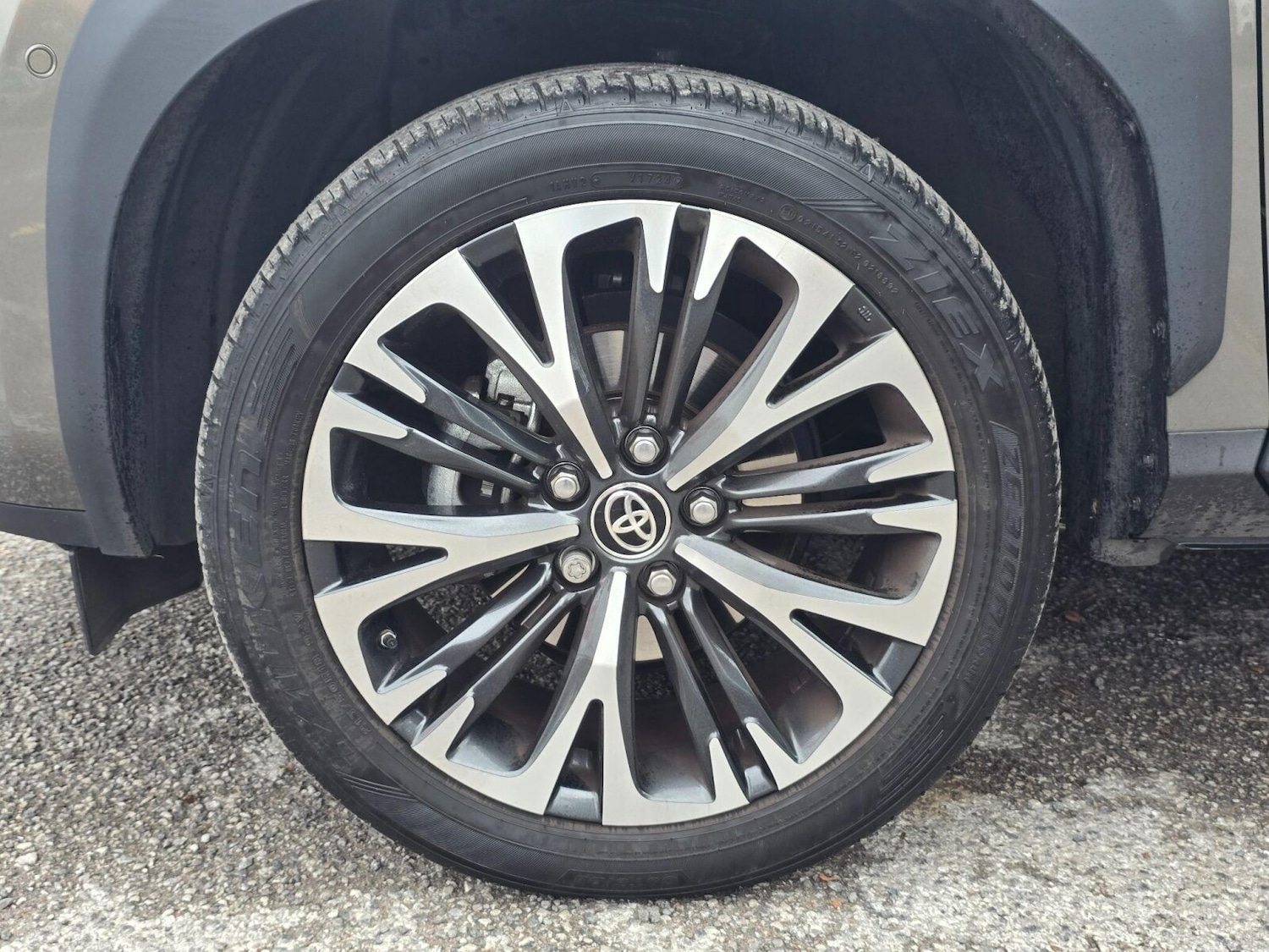 Used Toyota Yaris Cross 2024 for sale - 76130492: Photo 43