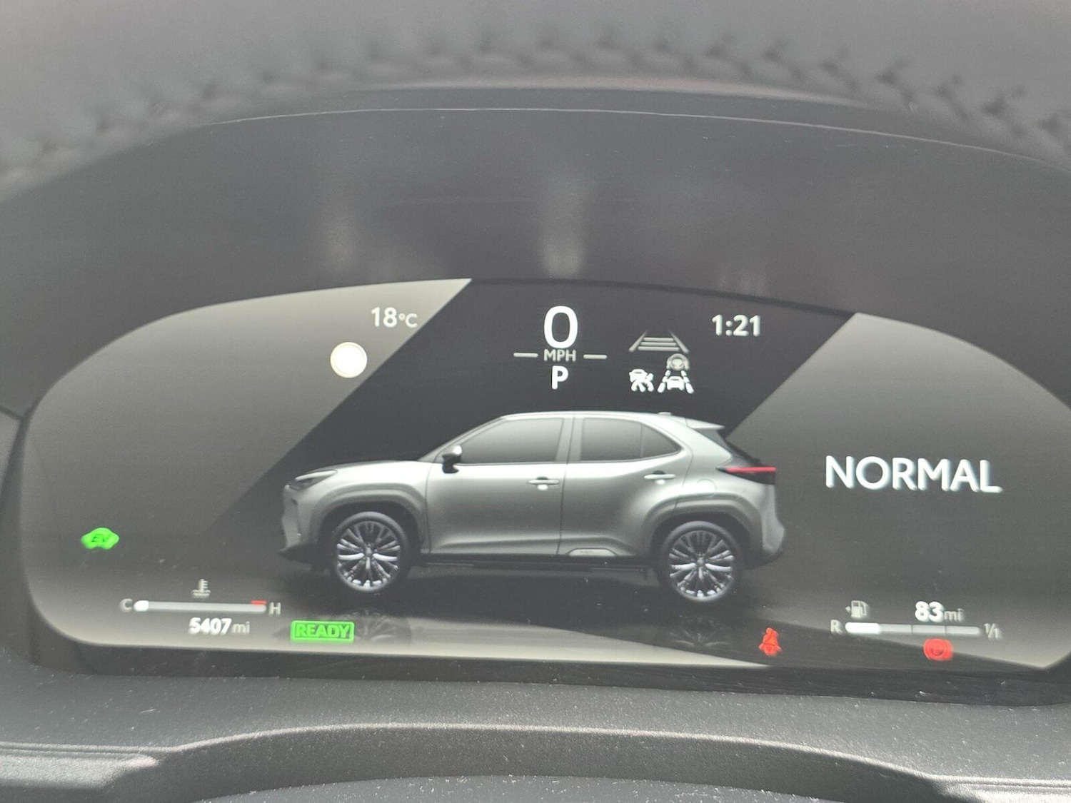Used Toyota Yaris Cross 2024 for sale - 76130492: Photo 55