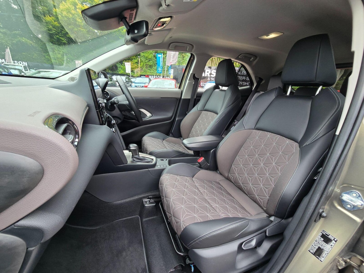 Used Toyota Yaris Cross 2024 for sale - 76130492: Photo 59