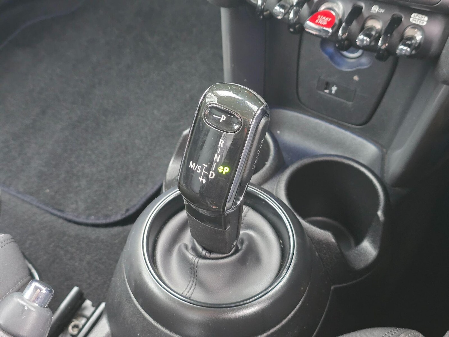 Used MINI Hatch 2018 for sale - 78133640: Photo 12